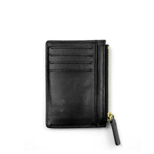 Carica l'immagine nel visualizzatore di Gallery, Portacarte di credito con zip Spalding & Bros (disponibile in due varianti)