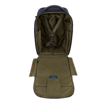 Carica l'immagine nel visualizzatore di Gallery, Trolley cabina portabile a zaino con portaipad 12,9" "Brief" Piquadro blu