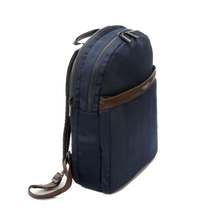 Carica l'immagine nel visualizzatore di Gallery, Zaino portapc 15,6" in tessuto tecnico e pelle "Round" A.G. Spalding & Bros (disponibile in due colori)