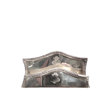 Carica l'immagine nel visualizzatore di Gallery, Porta biglietti da visita Royal Family Sheffield