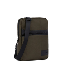Carica l'immagine nel visualizzatore di Gallery, Borsello porta iPad®Air-iPad Pro 9.7/iPad 10.5 in tessuto e pelle Wollem Piquadro verde