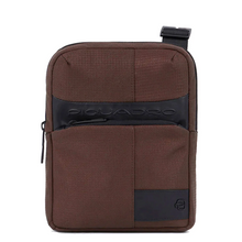 Carica l'immagine nel visualizzatore di Gallery, Borsello porta iPad®Air-iPad Pro 9.7/iPad 10.5 in tessuto e pelle Piquadro (disponibile in diversi colori)