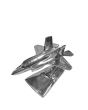 Carica l'immagine nel visualizzatore di Gallery, Aereoplano in metallo "F35-B" Nauticalia London