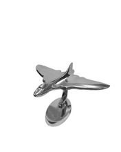 Carica l'immagine nel visualizzatore di Gallery, Aereoplano vintage in metallo "Aluminium Vulcan" Nauticalia London