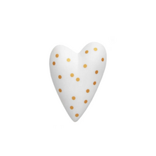 Carica l'immagine nel visualizzatore di Gallery, Cuoricini in ceramica con decoro oro (disponibili in cinque varianti)