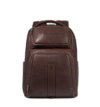 Carica l'immagine nel visualizzatore di Gallery, Zaino portapc 15,6" in pelle "Carl" Piquadro
