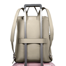 Carica l'immagine nel visualizzatore di Gallery, Zaino donna porta pc 15,6" espandibile in tessuto e pelle "Circle" Piquadro"