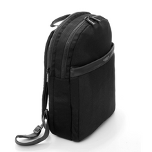 Carica l'immagine nel visualizzatore di Gallery, Zaino portapc 15,6" in tessuto tecnico e pelle "Round" A.G. Spalding & Bros (disponibile in due colori)