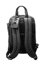 Carica l'immagine nel visualizzatore di Gallery, Zaino portacomputer 15.6" in pelle con astuccio rimovibile "Large New York" A.G. Spalding & Bros nero