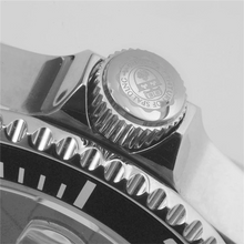 Carica l'immagine nel visualizzatore di Gallery, Orologio da polso "New Diver" Marrone A.G. Spalding & Bros