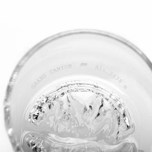 Carica l'immagine nel visualizzatore di Gallery, Set due bicchieri da whisky "Topographic: Grand Canyon e Mattehorn"