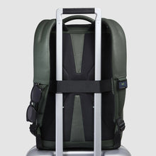 Carica l'immagine nel visualizzatore di Gallery, Zaino portapc 14" in pelle "Than" Piquadro