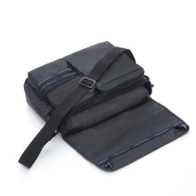 Carica l'immagine nel visualizzatore di Gallery, Cartella Messenger in tessuto Mack A.G. Spalding & Bros