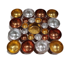 Carica l'immagine nel visualizzatore di Gallery, Centro tavola Portacandele in metallo tricolore quadrata