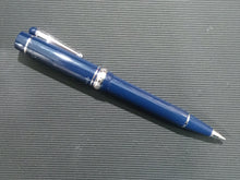 Carica l'immagine nel visualizzatore di Gallery, Portamine edizione limitata Delta We Emotion