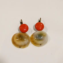 Carica l'immagine nel visualizzatore di Gallery, Orecchini con elementi in pietre naturali arancioni