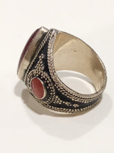 Carica l'immagine nel visualizzatore di Gallery, Anello in argento con corniola taglio marquise