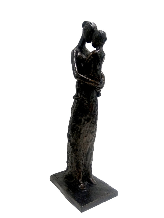 Scultura in resina "Maternità"