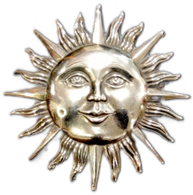 Carica l'immagine nel visualizzatore di Gallery, Spilla in argento Sole