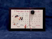 Carica l'immagine nel visualizzatore di Gallery, Calendario Perpetuo "O tiempo passa e va ma che to dico a fa"