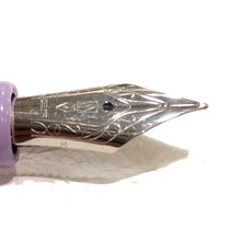 Carica l'immagine nel visualizzatore di Gallery, Penna Stilografica Delta Anni 70 lilla pennino