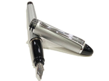 Carica l'immagine nel visualizzatore di Gallery, Penna Stilografica Aurora Ipsilon MetalPenna Stilografica Aurora Ipsilon Metal