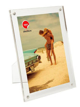Carica l'immagine nel visualizzatore di Gallery, Portafoto in acrilico trasparente 10x15cm