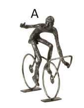 Carica l'immagine nel visualizzatore di Gallery, Scultura in metallo "Ciclisti" (acquistabile anche singolarmente)