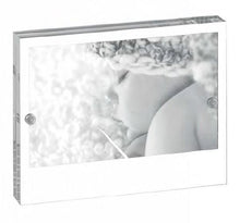 Carica l'immagine nel visualizzatore di Gallery, Portafoto acrilico trasparente double face "Initial"