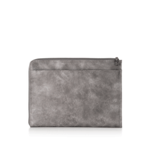 Carica l'immagine nel visualizzatore di Gallery, Portadocumenti sottobraccio Blue Gate InTempo grigio fumo