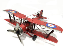 Carica l'immagine nel visualizzatore di Gallery, Aereoplano in latta colore rosso