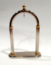 Carica l'immagine nel visualizzatore di Gallery, Base per orologio da taschino