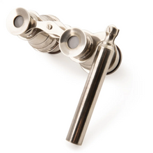 Carica l'immagine nel visualizzatore di Gallery, Binocolino da opera in metallo argentato "Louise" Authentic Models