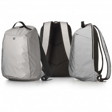 Carica l'immagine nel visualizzatore di Gallery, Zaino catarifrangente destrutturato portacomputer 15" FLash InTempo