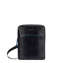 Carica l'immagine nel visualizzatore di Gallery, Borsello da uomo porta IPAD®AIR-IPAD PRO 9.7/11" in pelle BlueSquare Piquadro (disponibile in diversi colori)