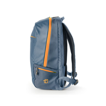 Carica l'immagine nel visualizzatore di Gallery, Zaino portacomputer 15" fastcheck in tela cerata Blackout InTempo avio arancio