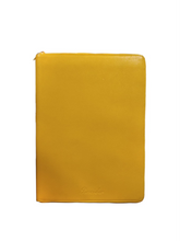 Carica l'immagine nel visualizzatore di Gallery, Portablocco in pelle bottalata Pineider