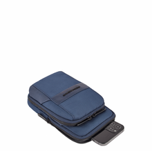 Carica l'immagine nel visualizzatore di Gallery, Tracollina portasmartphone da collo in tessuto tecnico e pelle "Stationery" Piquadro