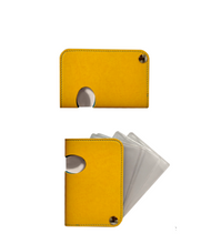 Carica l'immagine nel visualizzatore di Gallery, Portabiglietti da visita a ruota in ecopelle "Color Pocket" InTempo giallo