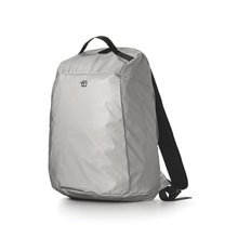 Carica l'immagine nel visualizzatore di Gallery, Zaino catarifrangente destrutturato portacomputer 15" FLash InTempo