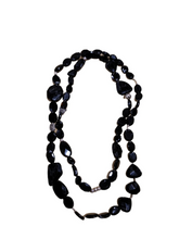 Carica l'immagine nel visualizzatore di Gallery, Collana lunga in onice sfaccettato con elementi in argento
