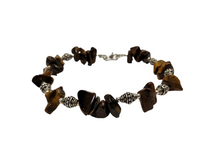 Carica l'immagine nel visualizzatore di Gallery, Bracciale in occhio di tigre con elementi in argento ovuli