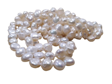 Carica l'immagine nel visualizzatore di Gallery, Collana "centoperle" in perle di fiume da 0,5cm