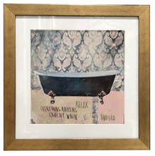 Carica l'immagine nel visualizzatore di Gallery, Grafica incorniciata di Valeria Ferrari: "Rilassati, tutto accade quando deve accadere"