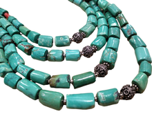 Carica l'immagine nel visualizzatore di Gallery, Collana a cascata in turchese e corallo con elementi in argento
