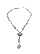 Carica l'immagine nel visualizzatore di Gallery, Collana in argento e cristallo di rocca"Shinè"