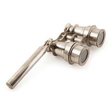 Carica l'immagine nel visualizzatore di Gallery, Binocolino da opera in metallo argentato "Louise" Authentic Models