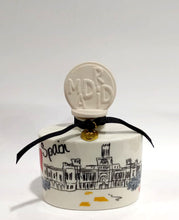 Carica l'immagine nel visualizzatore di Gallery, Portaessenza "Spain"