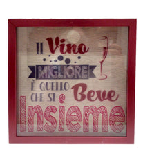 Carica l'immagine nel visualizzatore di Gallery, Decorazione da parete portatappi Vino