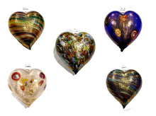 Carica l'immagine nel visualizzatore di Gallery, Cuore in vetro di Murano"Klimt"